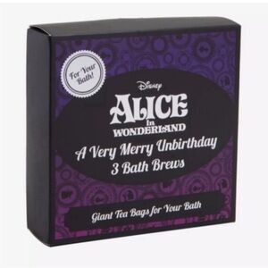 ✨NIB! Disney Alice in Wonderland A Very Merry Unbirthday Bath Brews